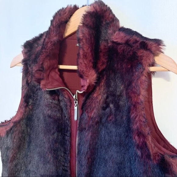 Burgundy Faux Fur Reversible 2 in 1 Vest - Picture 7 of 15